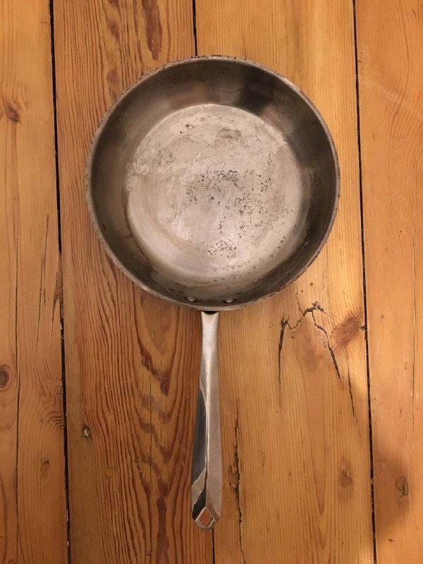 Стальная сковорода