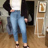 Джинсы Uniqlo, куртка Levi Strauss 4