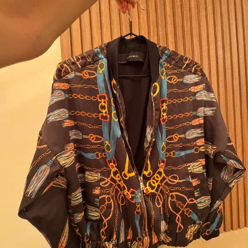 Легкая куртка ZARA