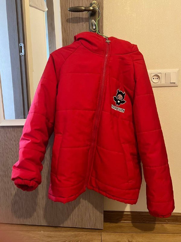 Зимняя куртка с рожками и сумочкой