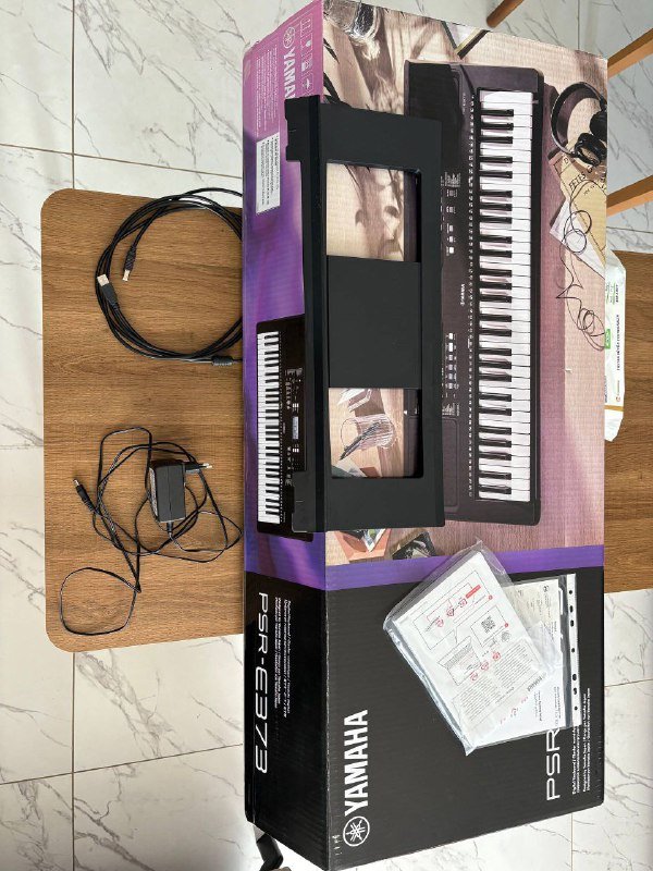 Синтезатор Yamaha PSR-E373