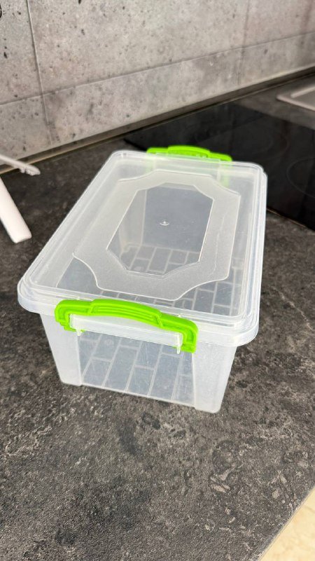 Большой пластиковый контейнер 24x14x12 см 3