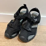 Adidas Ultraboost Light Black, детские спортивные сандалии Kinetix 4