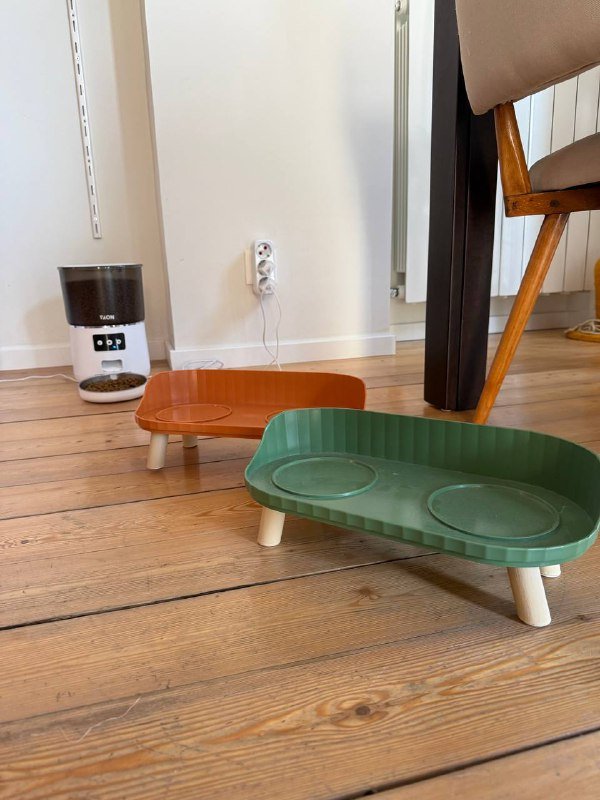 Подставки под миски животных оранжевая и зеленая 3