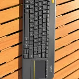 Клавиатура LOGITECH K400 PLUS с тач-падом 1