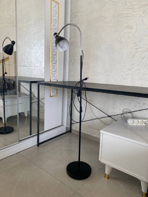 Комплект уличный, рабочие столы, напольная лампа, этажерка, стойка для одежды 2