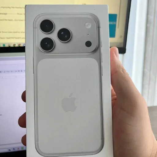 iPhone 17 Pro 256 ГБ серебристый