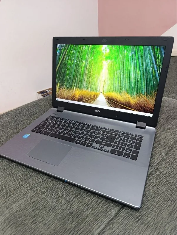 Ноутбук Acer E5-711
