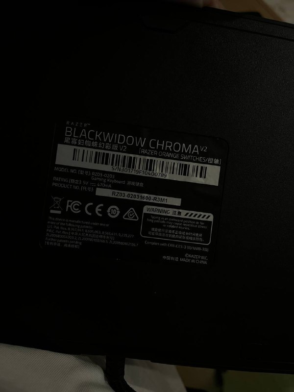 Клавиатура Razer BlackWidow Chroma v2, коврик для мышки Razer 4