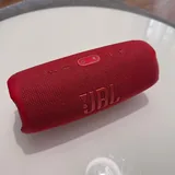 JBL Charge 5, RGB лампа 1