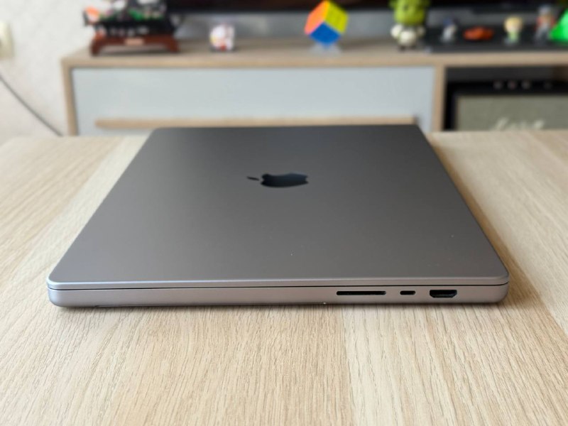 MacBook Pro 16" M1 Pro 16GB RAM 1TB SSD 2021 Space Gray 3