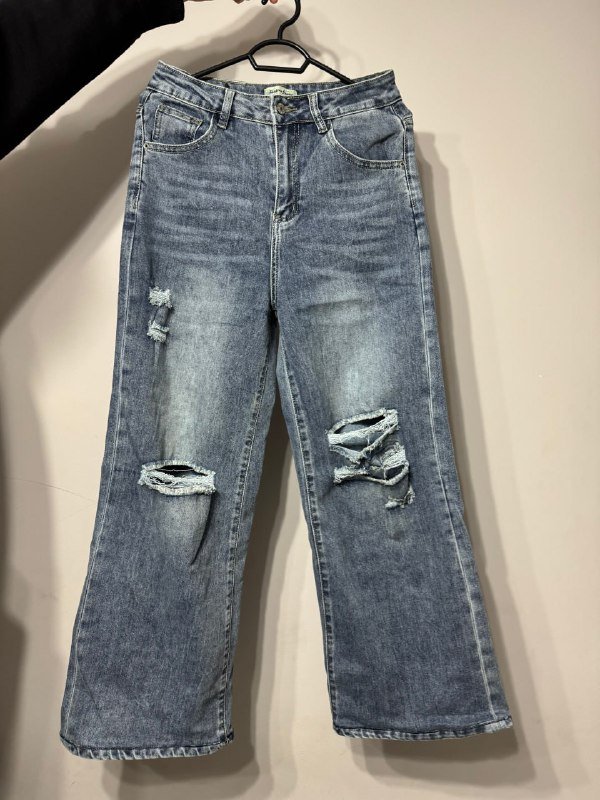 ტანსაცმლის პაკეტი, ქალის ტანსაცმელი, ჯინსები, ჯემპრები, ქურთუკი, ჩანთა 9