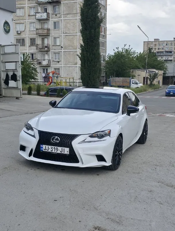 Lexus IS 250 2014 1