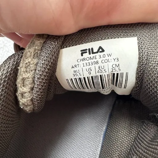Женские кроссовки Fila