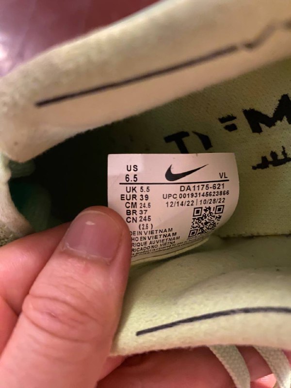 Бутсы зеленые Nike Tiempo размер 36 6