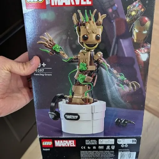 Lego Dancing Groot