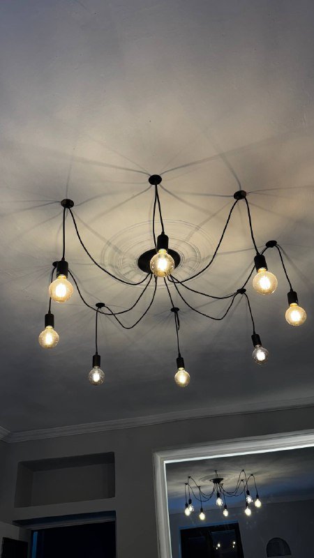 люстра с девятью лампочками