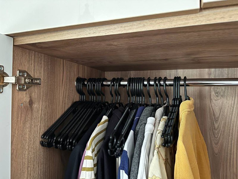 Вешалки пластиковые комплект 27 штук