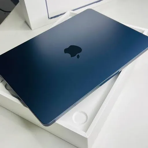 Macbook Air M4 Midnight