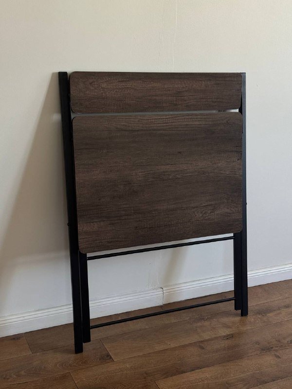 Компактный складной стол