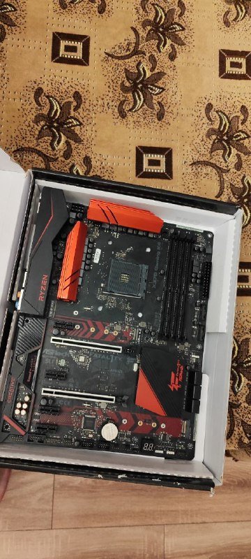 Материнская плата X370 Asrock fatal1ty gaming K4