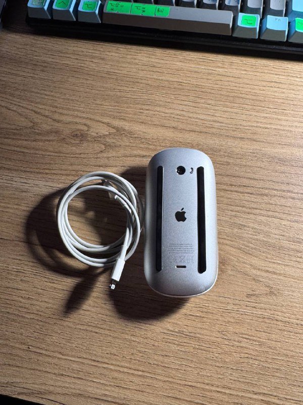 Apple Magic Mouse 2 с проводом Lightning