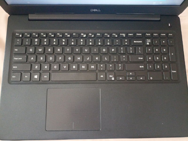 DELL LATITUDE 3590 ноутбук 15.6, i5, 16GB RAM, 256GB SSD 2