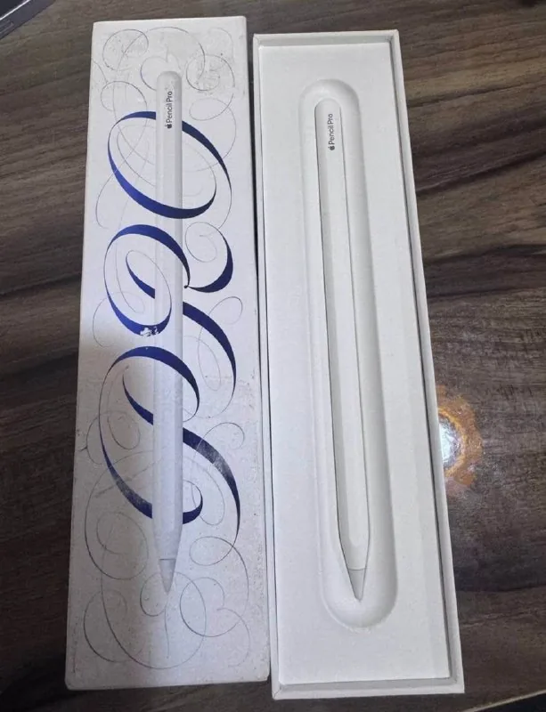 Apple Pencil Pro, Magic Keyboard для iPad Air 1