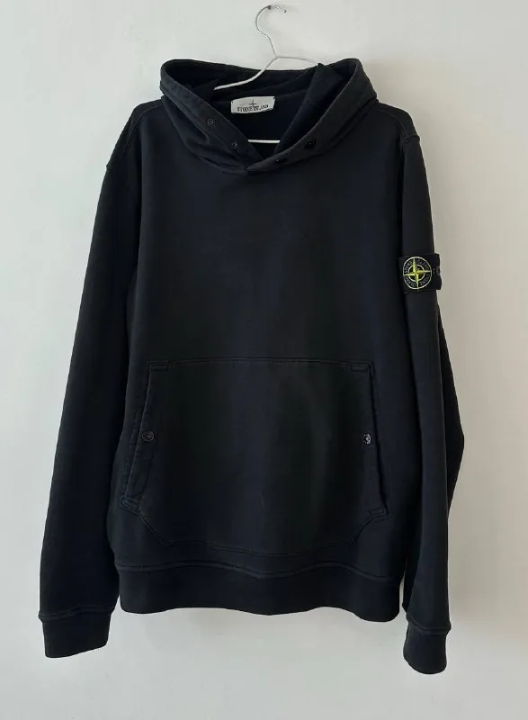 Stone Island, New Balance 327, HUGO BOSS, C.P. Company 1