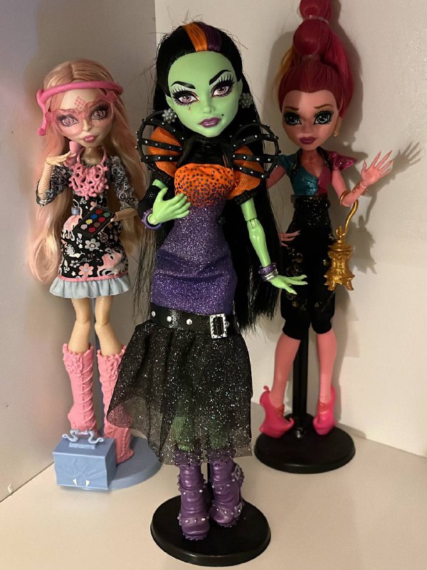 Куклы Monster High, Ever After High Hunter, Casta