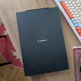 Yongnuo YN360 LED, Canon LiDE 300 2