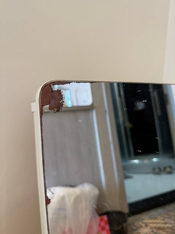 Зеркало с ящиком 47 на 70 см 2