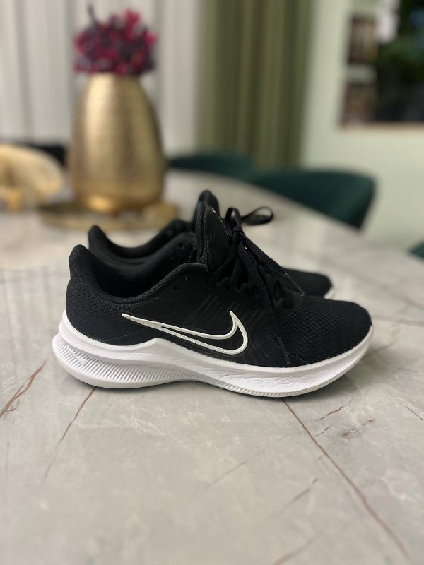 Кроссовки Nike, размер 38