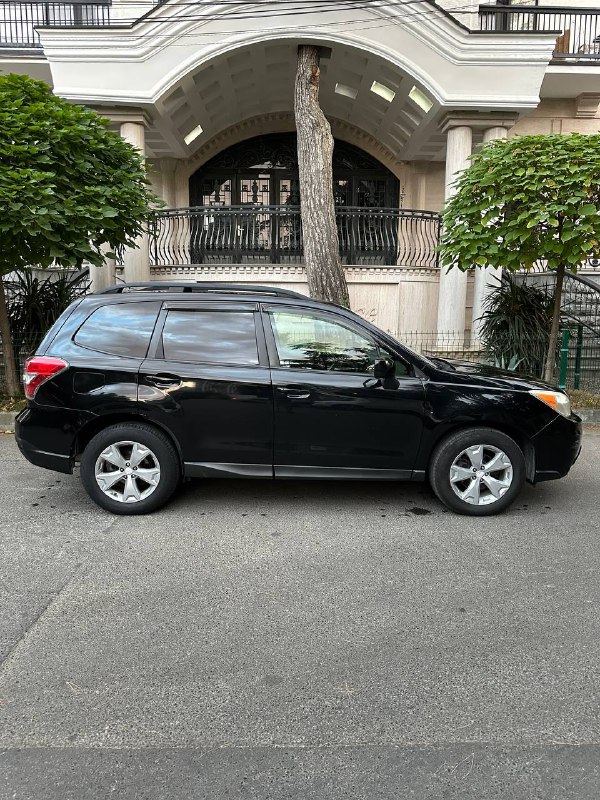 Subaru Forester 2013 2.5 бензин вариатор 2