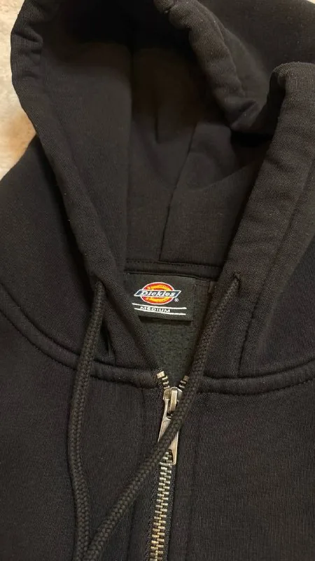 Чёрная толстовка Dickies 1