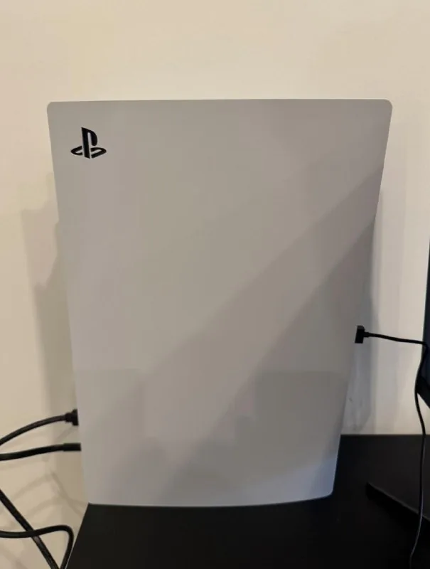 Sony PlayStation 5 Blu-ray Disc Edition CFI-1115A 825GB