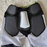 Dainese защитные шорты и наколенники 3