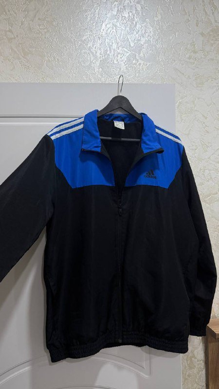 Ветровка adidas, брюки hm, сумка befree