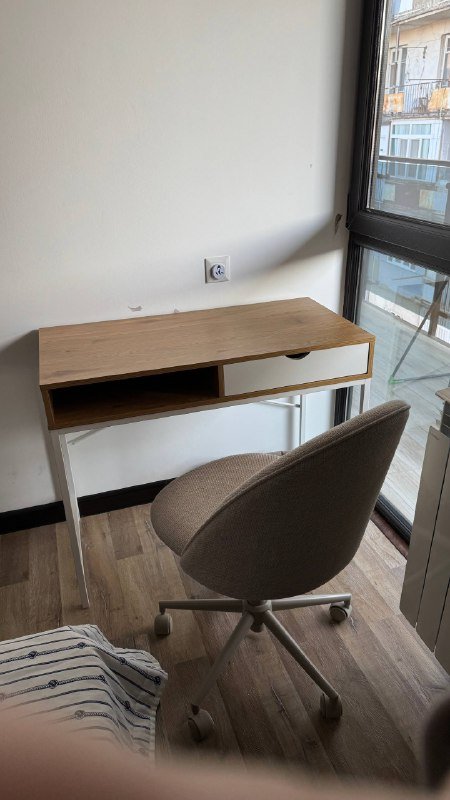 Рабочий стол Trappedal, стул Kokkedal Jysk