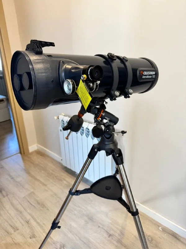 Telescope Celestron Astromaster 130eq 1