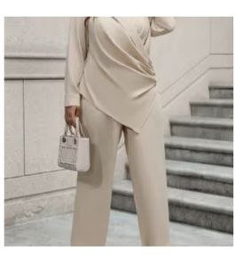 Женский костюм