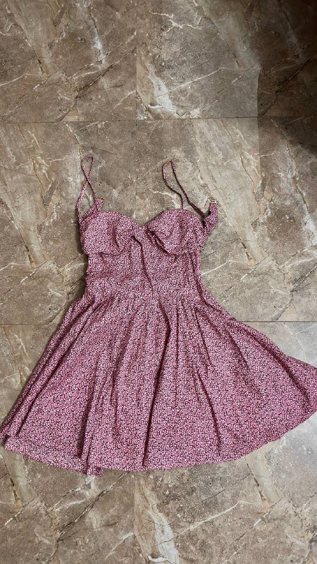 Платья, свитер, юбка, футболка размер S 2