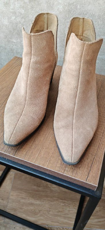 Ботильоны казаки Zara натуральная кожа размер 38