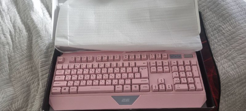 Клавиатура, офисная мышь, коврик