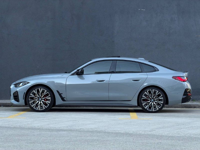 BMW M440i Gran Coupe 8