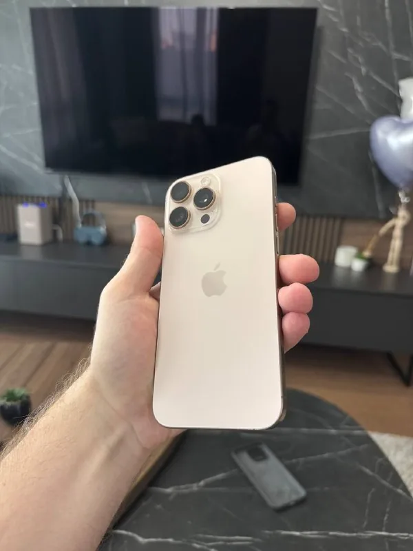 iPhone 16 Pro Max 1TB Desert Titanium 1