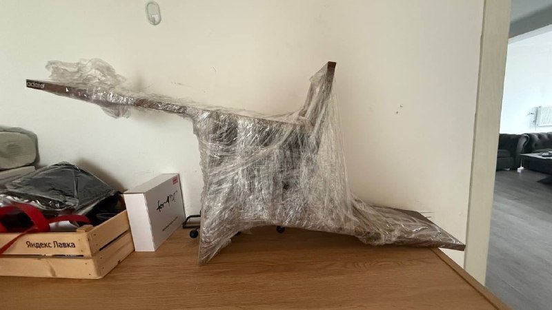 навесная полка из горгии 2