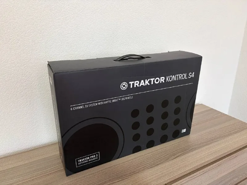 DJ-контроллер Native Instruments Traktor Kontrol S4 MK3 1