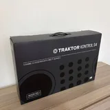 DJ-контроллер Native Instruments Traktor Kontrol S4 MK3 1