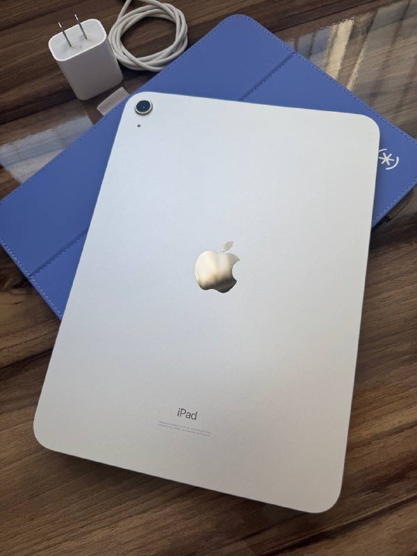 iPad 10 64 ГБ, кейс, зарядка, iPhone 11 64 ГБ 2